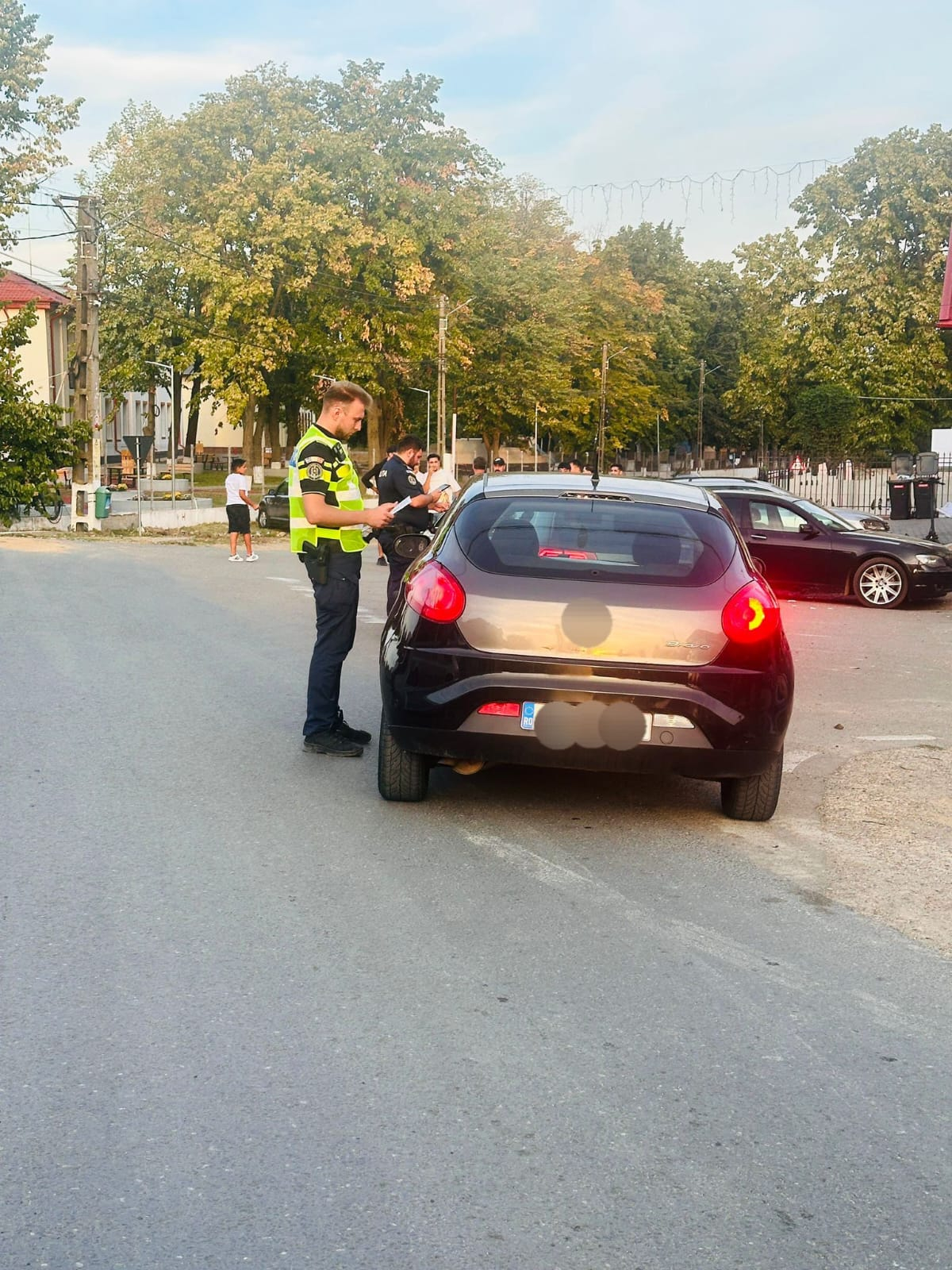 Sute de șoferi sancționați pentru viteză și consum de alcool