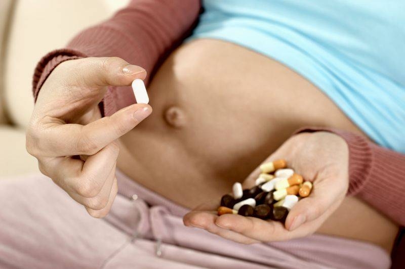 Avortul la domiciliu: Moartea se cumpără la liber, de pe internet