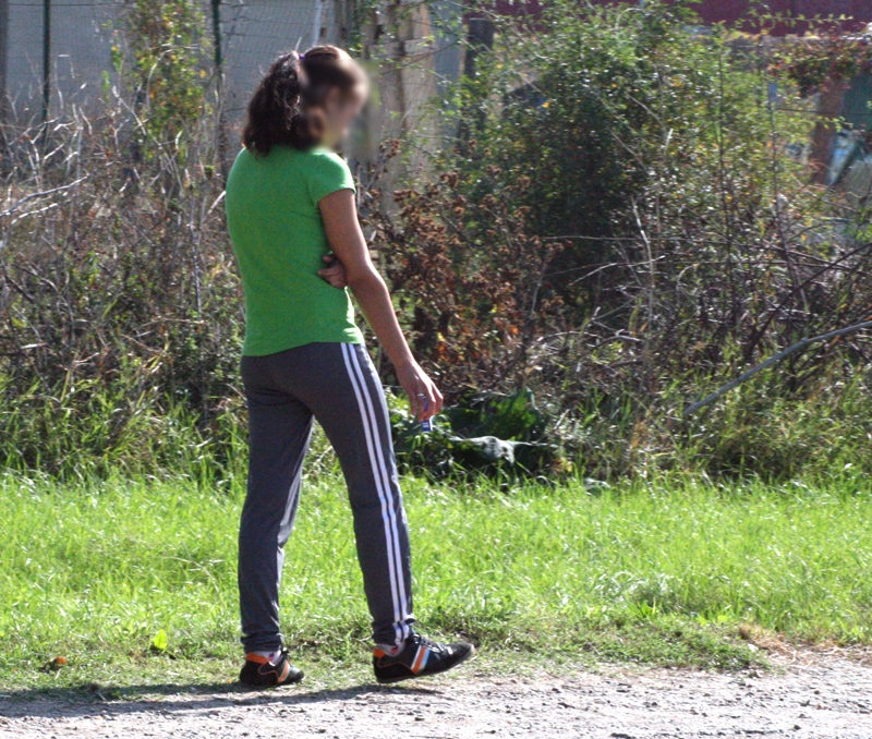 Iubire pe bani, în miezul zilei - Prostituţie la drumul mare