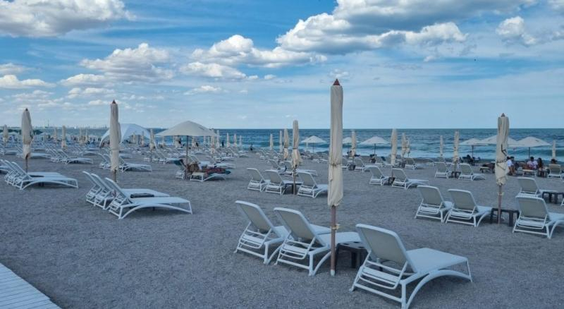 Împăratul e gol. Şi litoralul românesc!