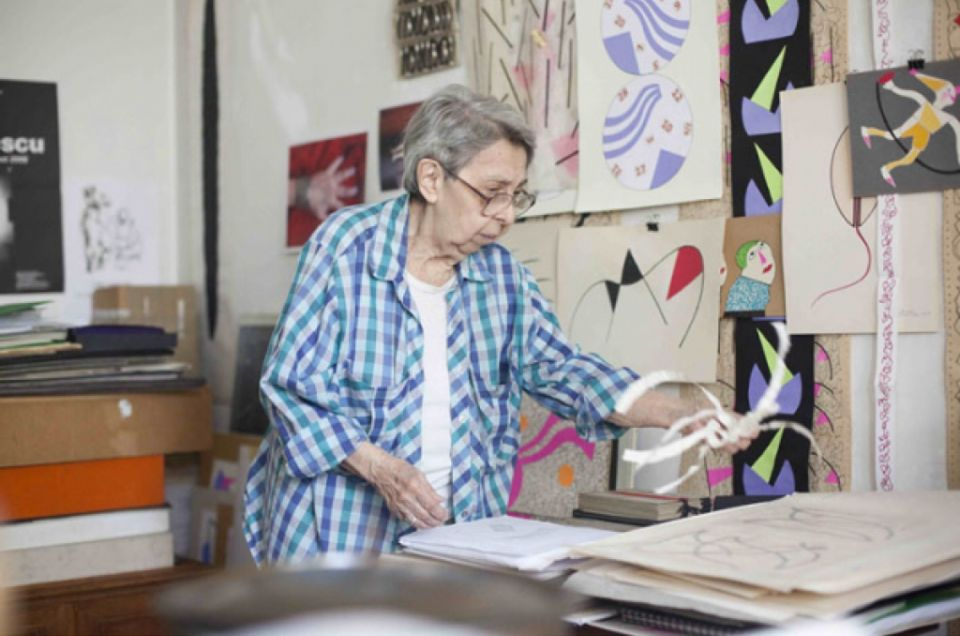A murit artista Geta Brătescu