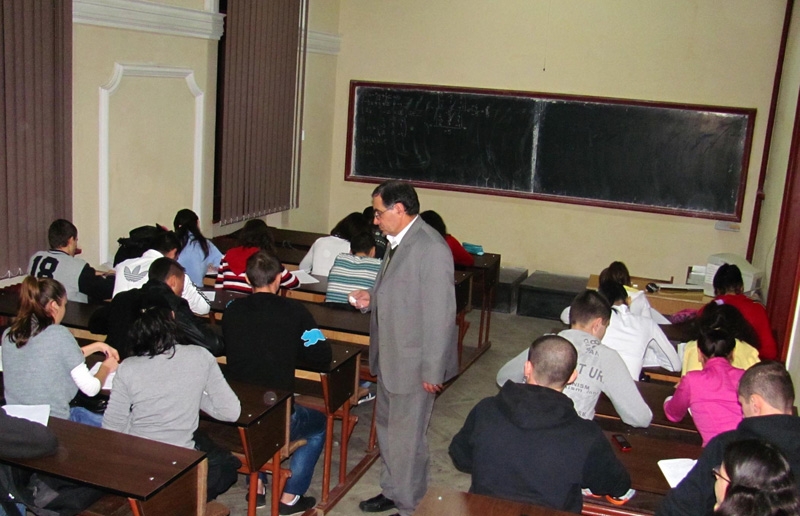 Când şi unde au loc pregătirile gratuite pentru sesiunea a doua de bacalaureat