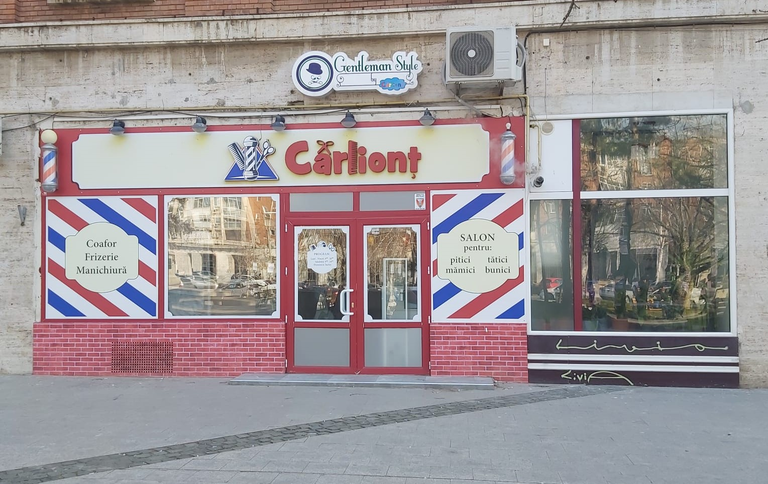 Poza zilei. Unde tăiem cârlionţii copiilor