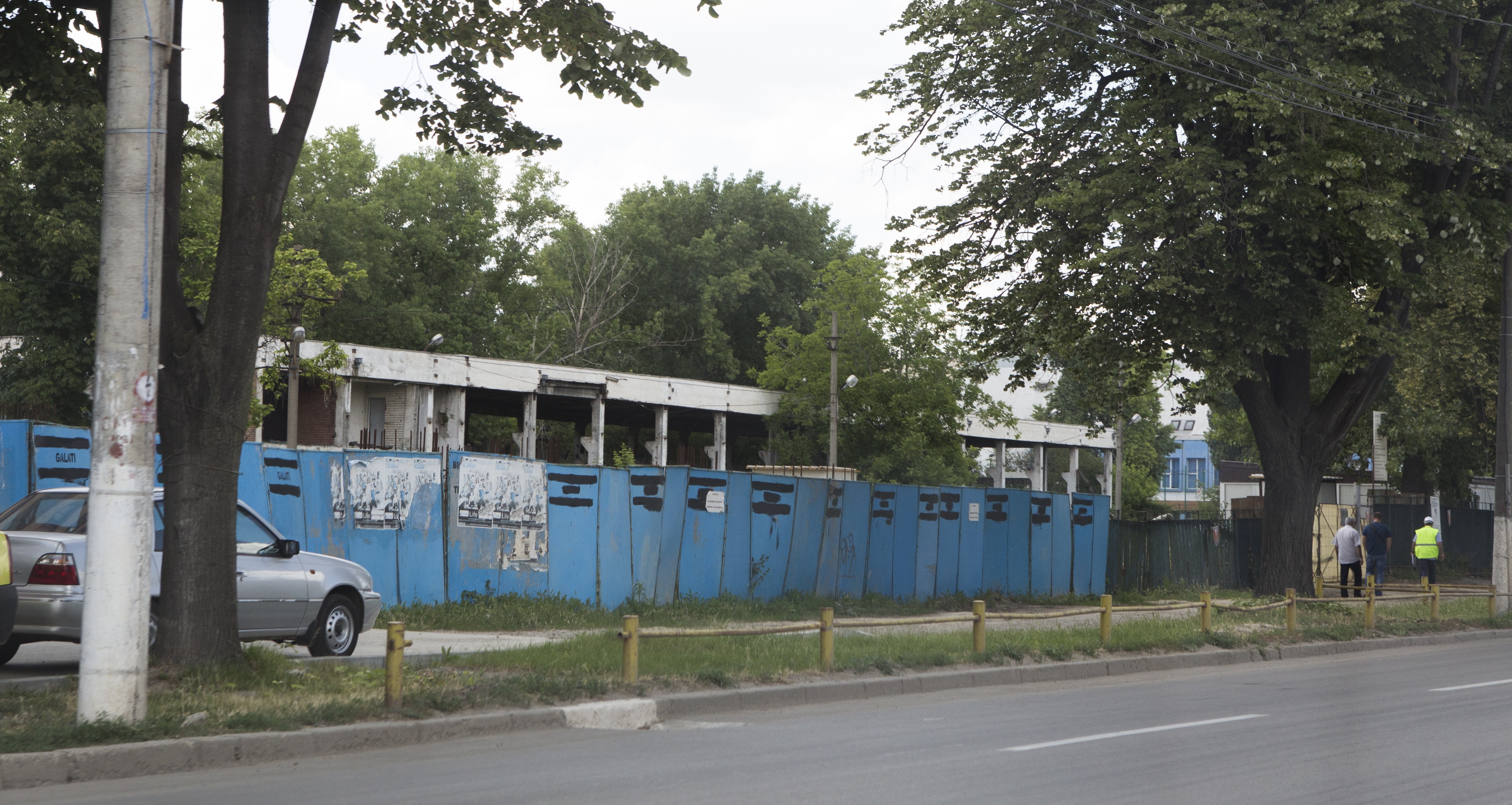 Până la sfârşitul anului vom avea primul mall din Galaţi: "Am început demolarea construcţiilor"