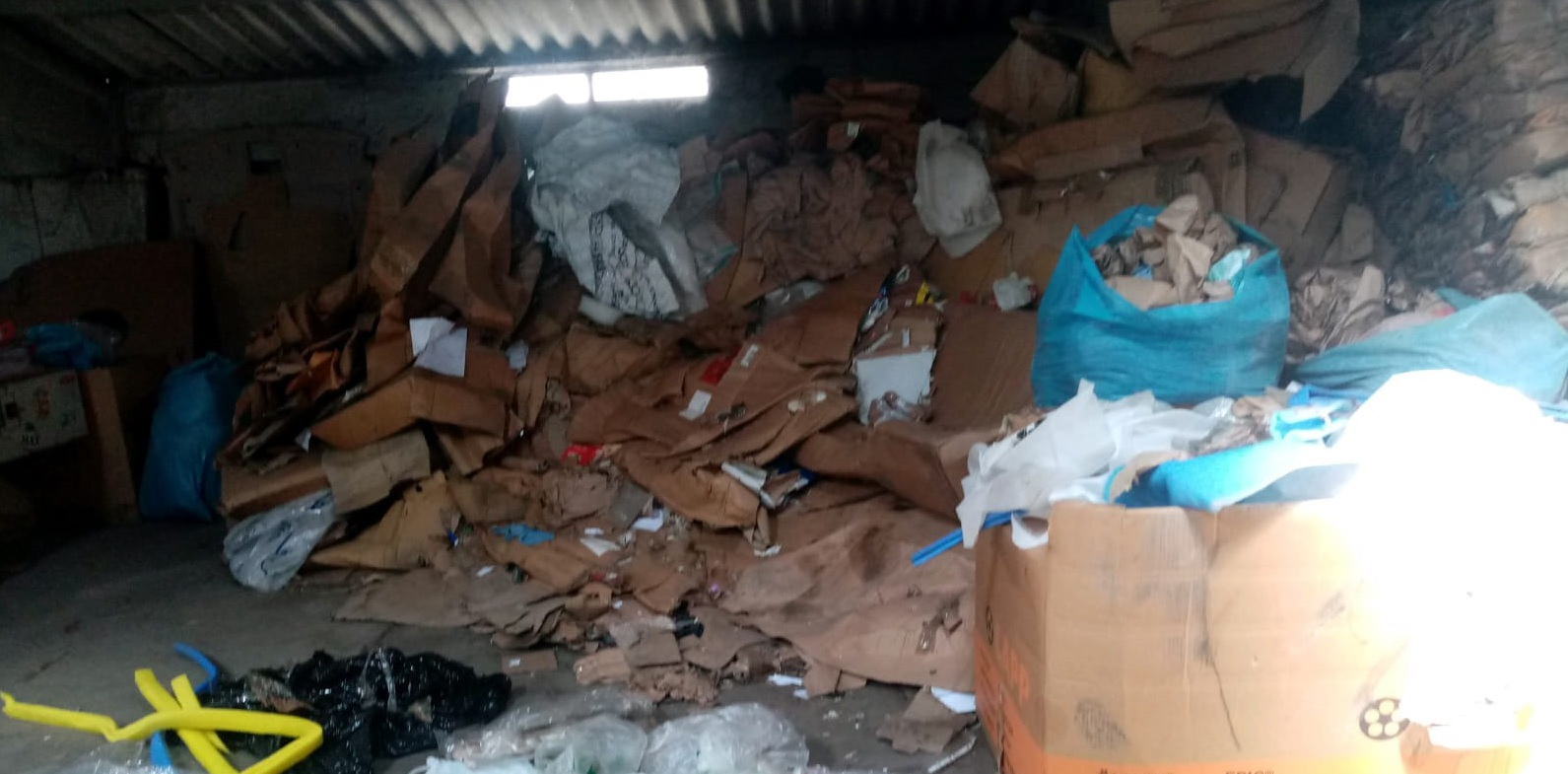 Firmă de colectare a deșeurilor, amendată de Garda de Mediu