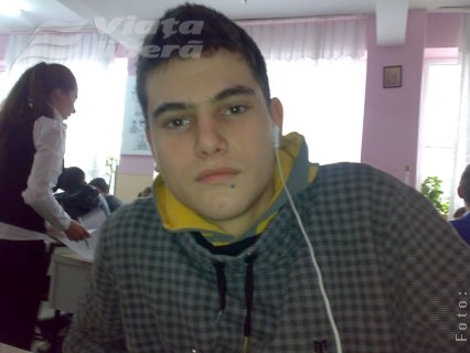 Să-l ajutăm pe Cristian să trăiască! 