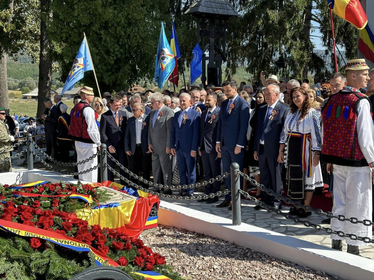 Mii de oameni l-au omagiat pe Avram Iancu