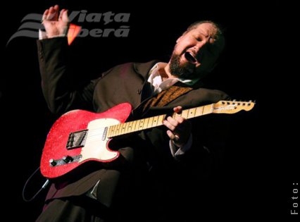 Blues marca Weinberger, în Club Zodiar