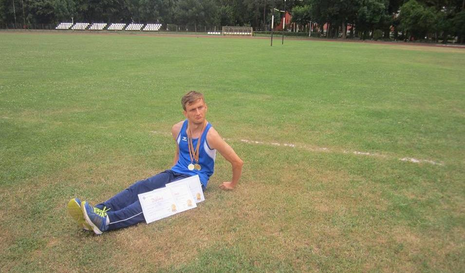 Buchet de medalii pentru sportivii cu dizabilităţi