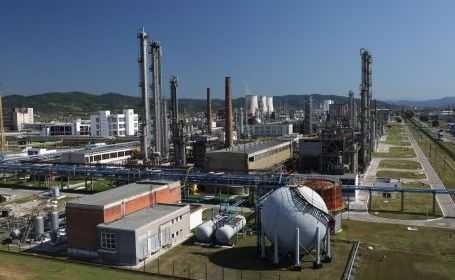 Societatea Oltchim Rm. Vâlcea intră în insolvenţă