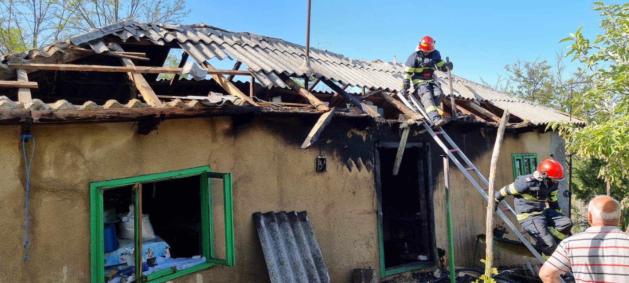 Un bărbat a ars de viu în timp ce schimba o butelie