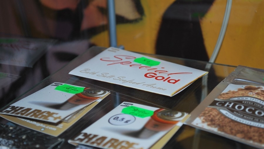 Sex-shopurile din Galaţi sunt împânzite de etnobotanice/ Poliţiştii solicită ajutorul Consiliului Local