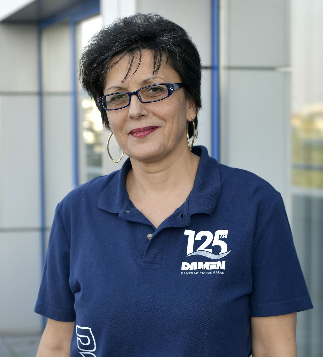 Damen Galaţi şi oamenii săi. Astăzi, Viorica – Inginer specialist, Serviciul Coordonare Activităţi Vopsitorie