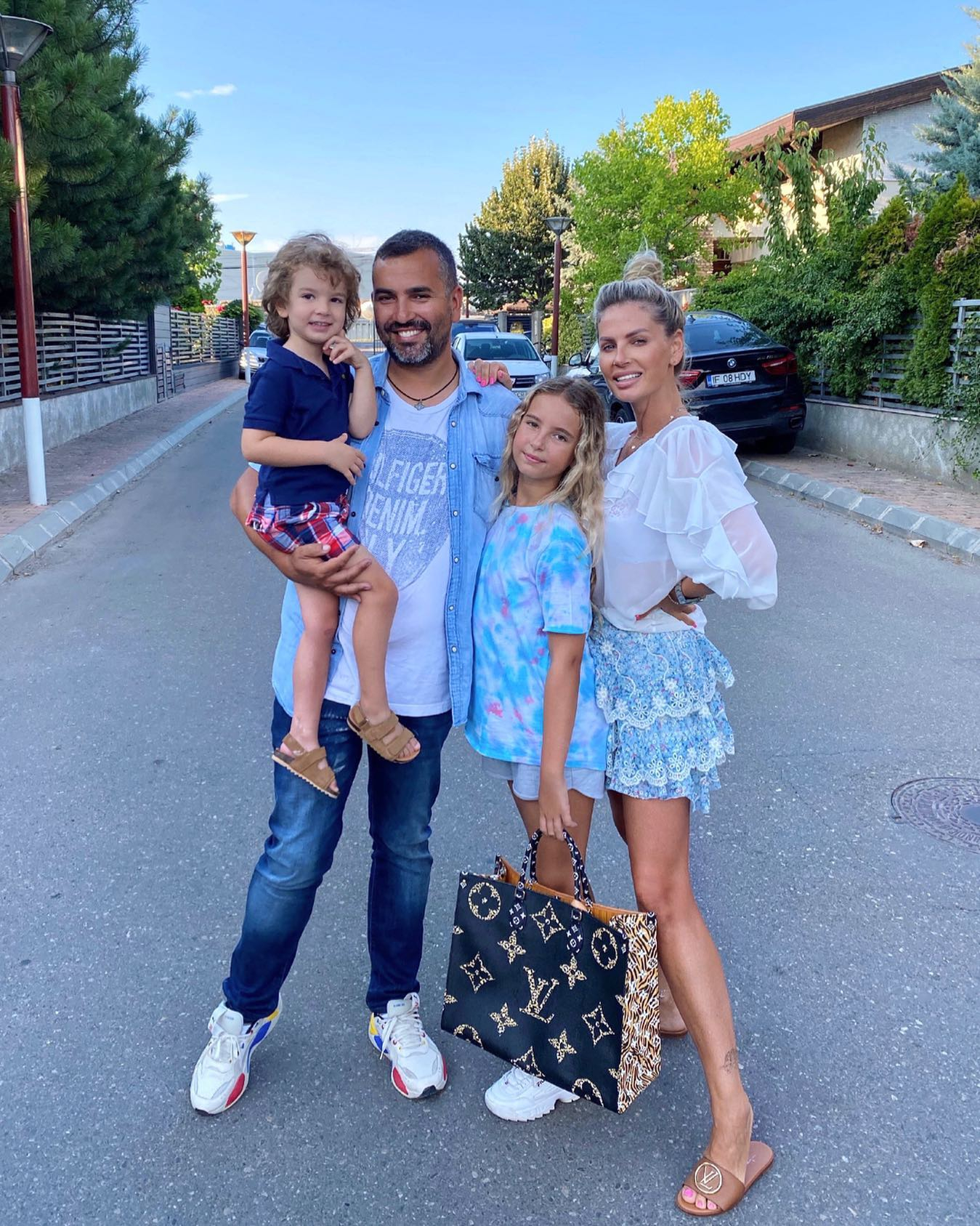 De ce nu își trimite Andreea Bănică fiica la școală?