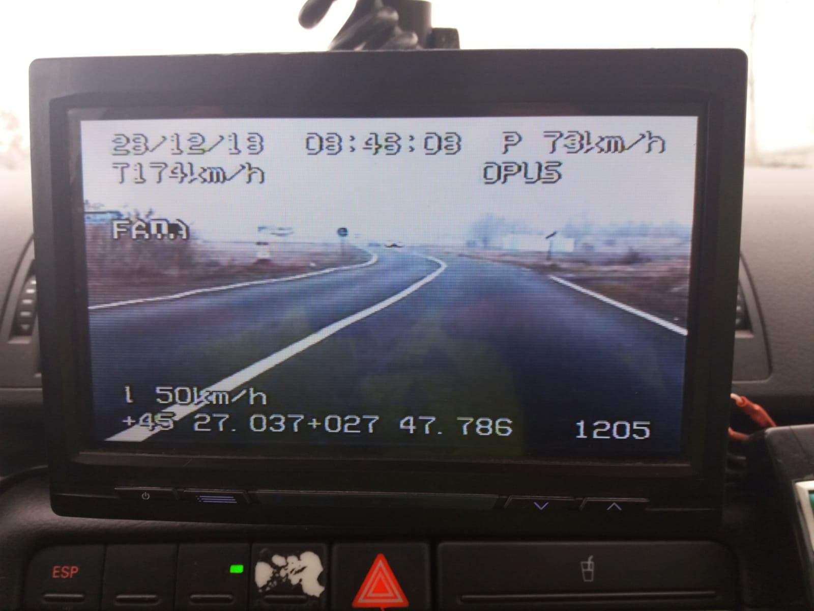 Rămas pieton pentru că a mers cu 174 km/h