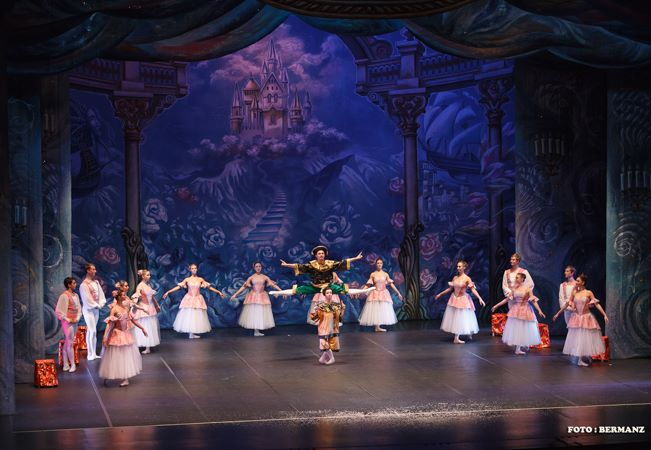 "Spărgătorul de nuci", la Galaţi