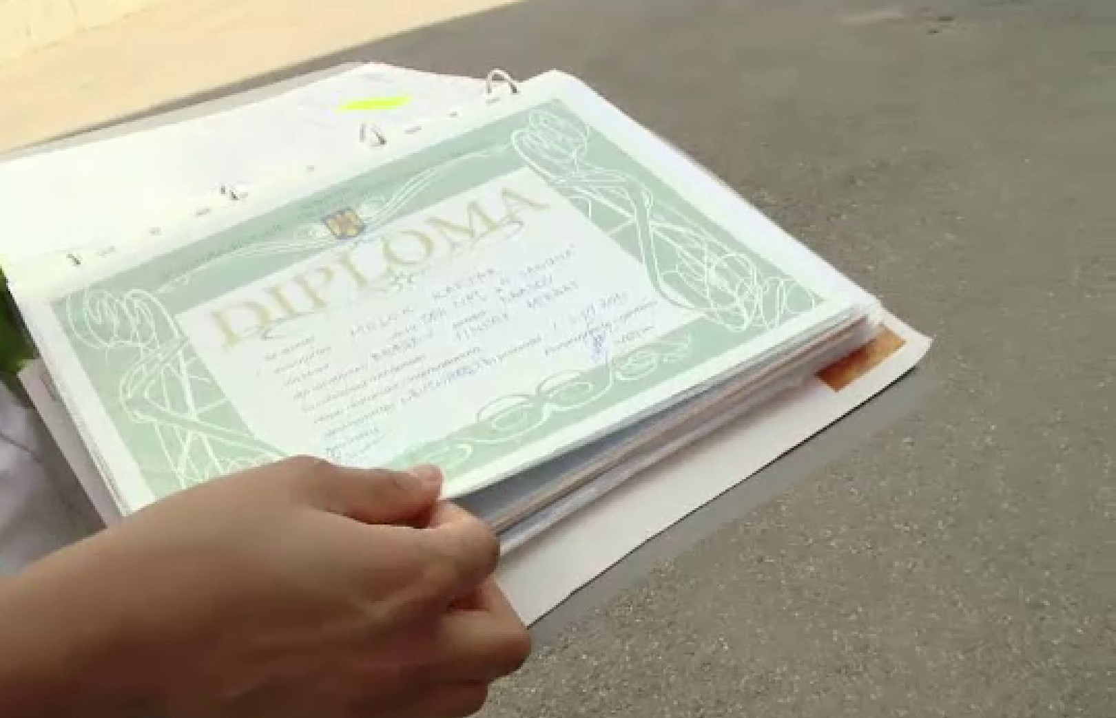 Coduri QR pe diplomele absolvenților de studii superioare