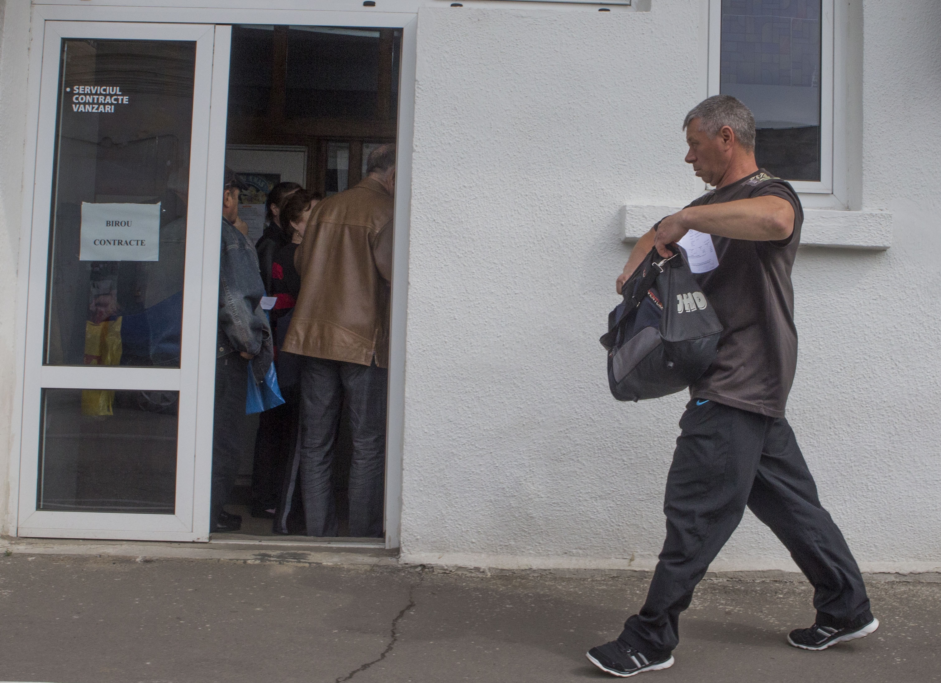 Cum puteţi scăpa de COZILE de la Apă Canal/ VEŞTI BUNE pentru cei care vor să se BRANŞEZE INDIVIDUAL