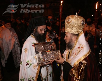 Gălăţenii s-au lăsat îmbrăţişaţi de Sfinţii lui Dumnezeu