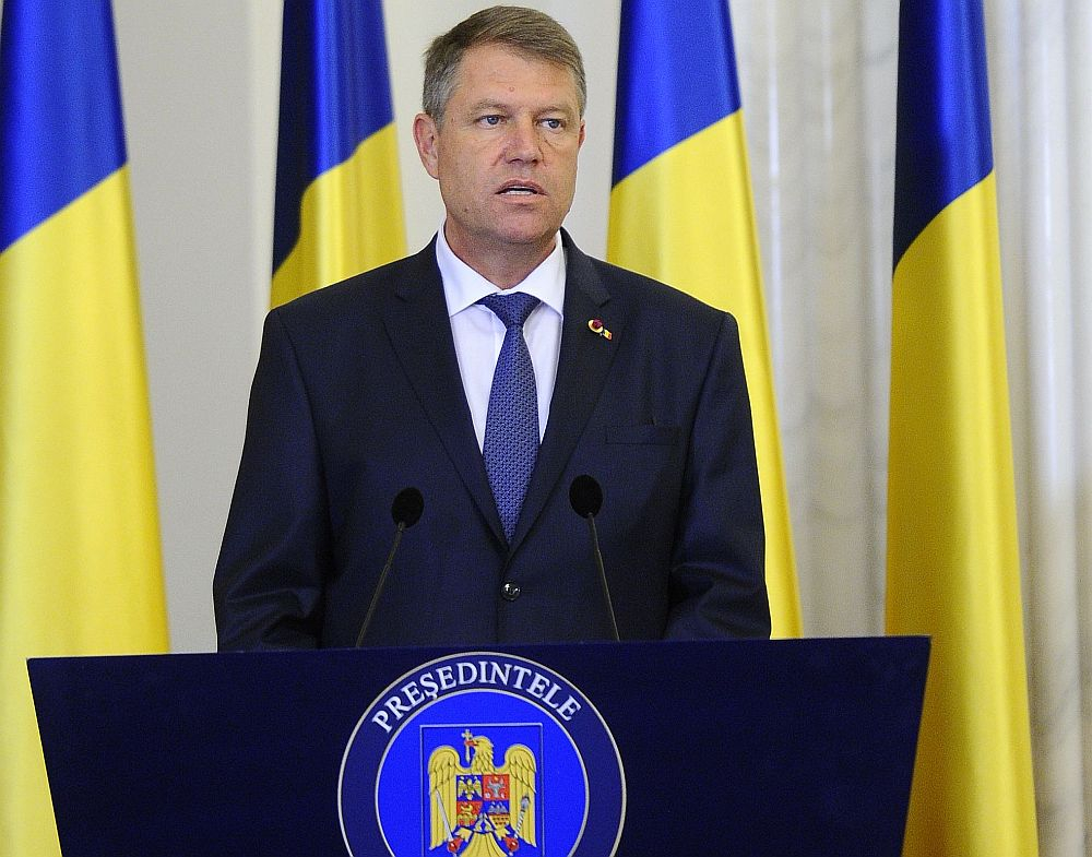 ÎNGRIJORARE | România, cu tot mai puţini tineri educaţi şi pregătiţi pentru viitor. Şeful statului vrea o REFORMĂ profundă a învăţământului