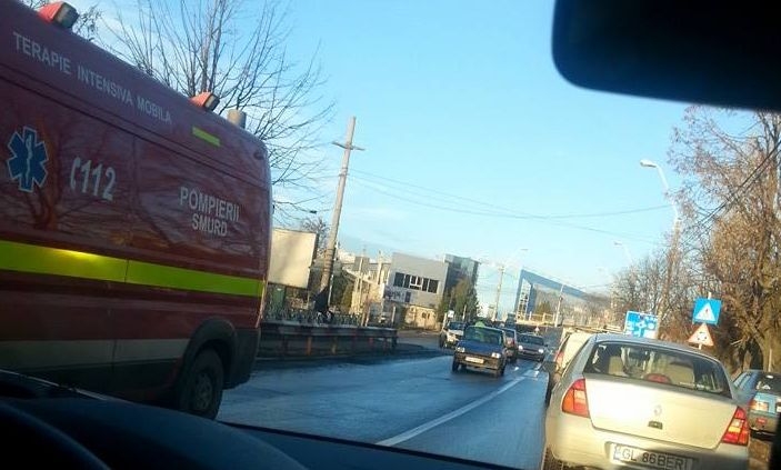 Bărbat lovit pe o TRECERE DE PIETONI de pe Faleză. Victima, ÎN STARE GRAVĂ