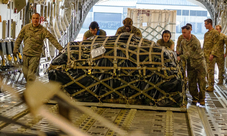 SUA au reluat ajutorul militar pentru Ucraina