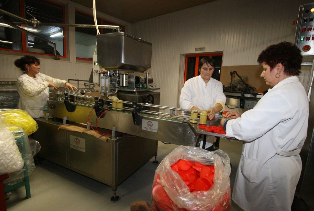 Muştarul de Tecuci e pe gustul întregii Europe. Succes în afaceri, bob cu bob