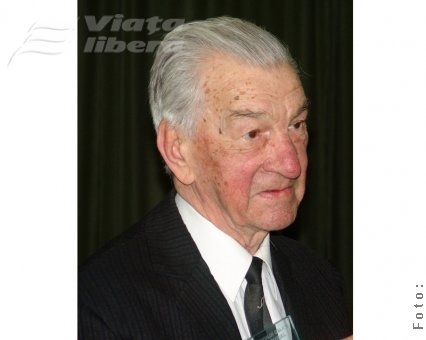 Profesorul Ioan Brezeanu a depus armele…