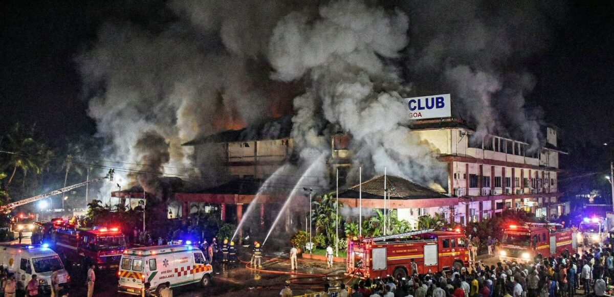 Zeci de morți într-un incendiu la club