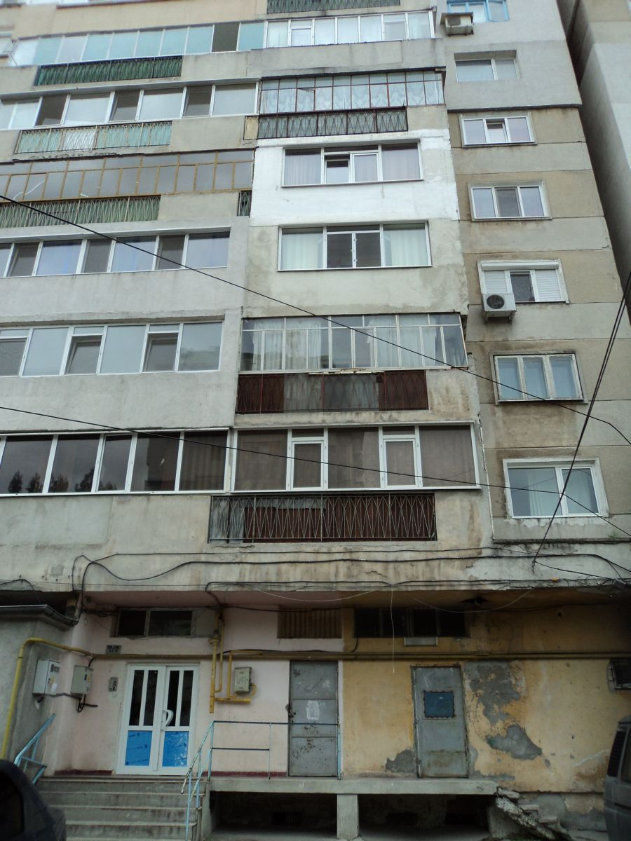 Cine pică la cutremur