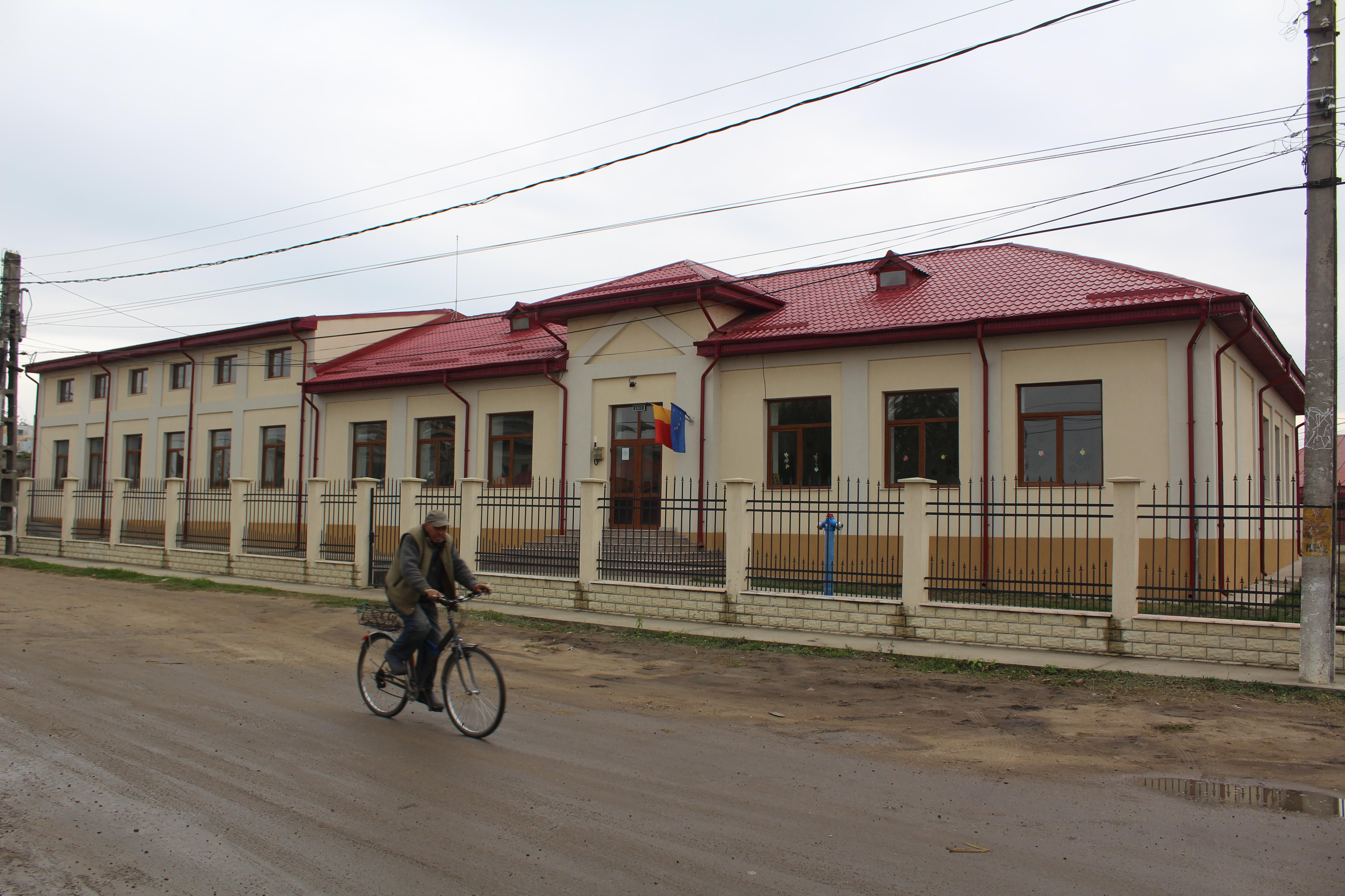 Cea mai scumpă şcoală din tot judeţul