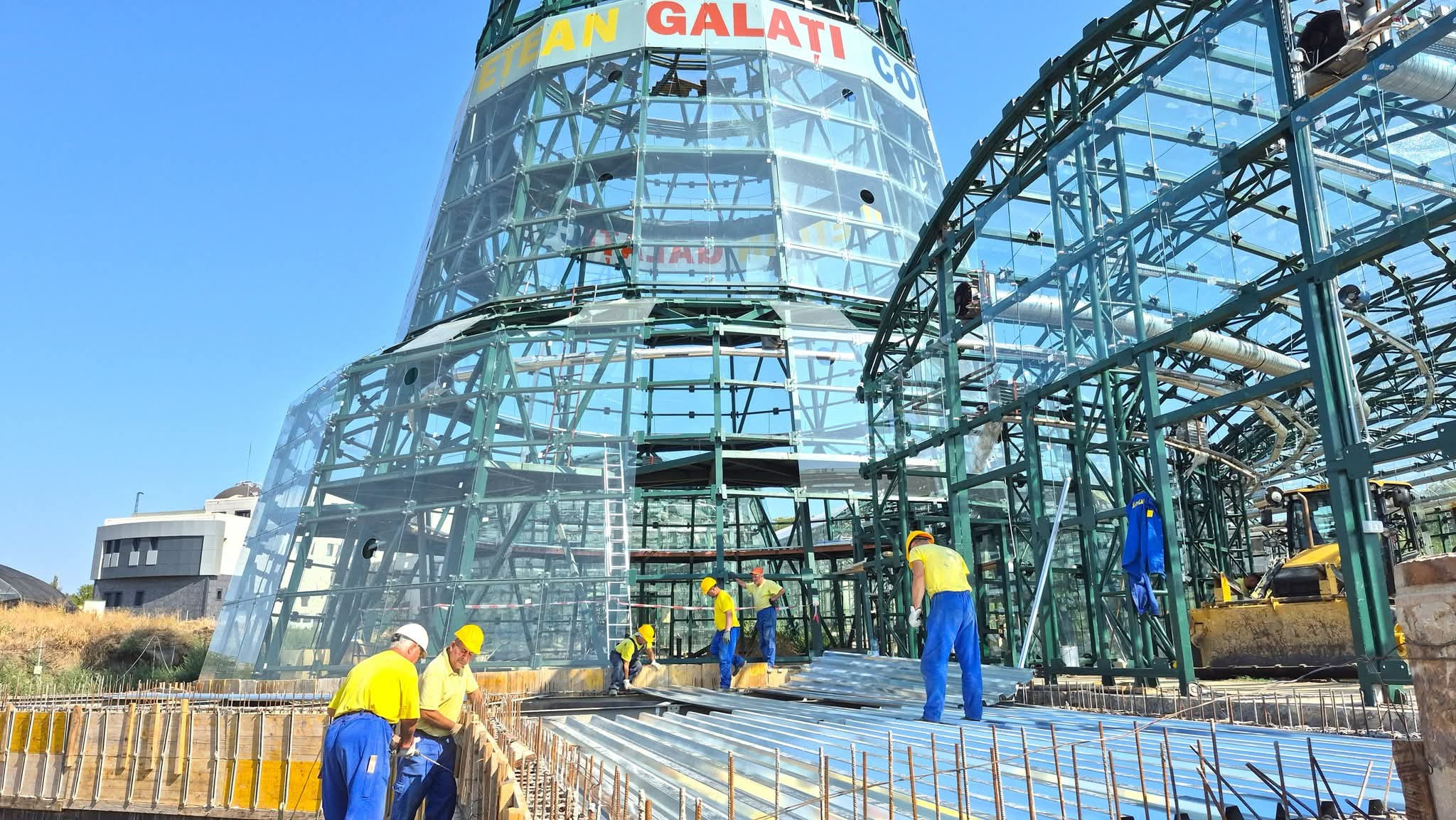 Una dintre cele mai spectaculoase sere de plante exotice din România se construiește în Grădina Botanică