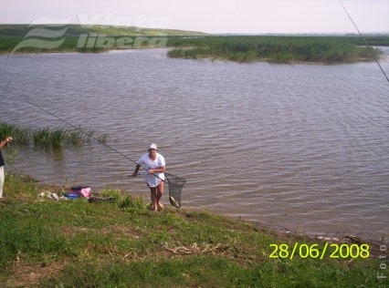 Prohibiţie la pescuit, din aprilie