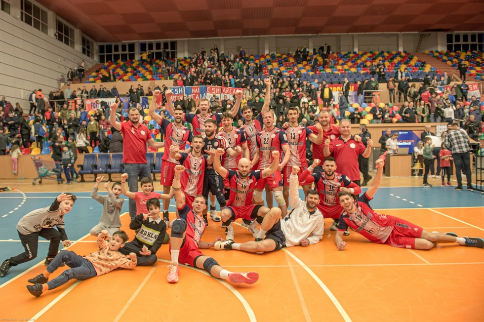 VOLEI. Arcada-Steaua, în marea finală