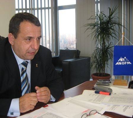 Secretarul de stat Silviu Bian a fost reţinut de procurorii DNA