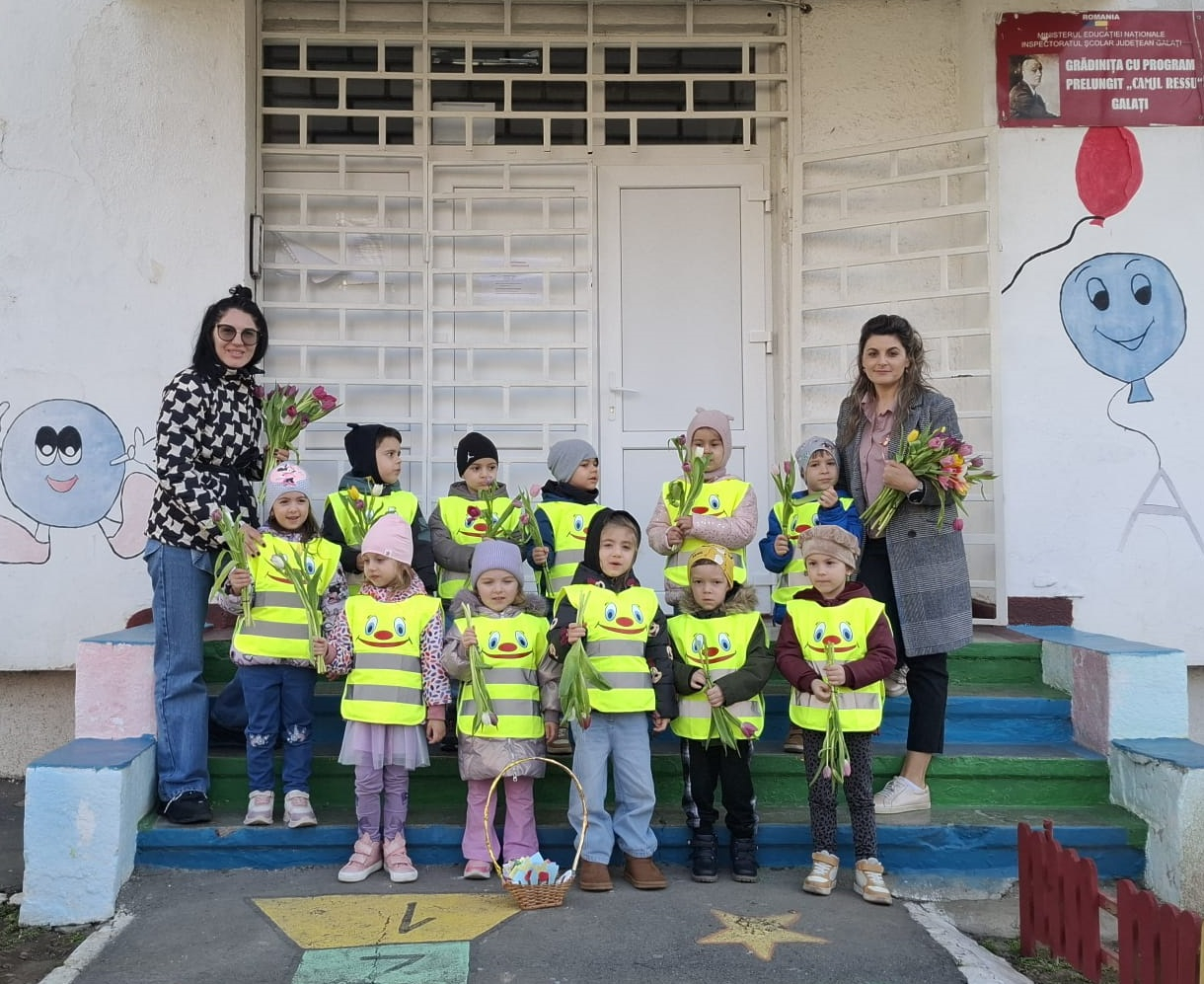 "Broscuţele" de la Grădiniţa PP "Camil Ressu", în misiune de 8 Martie