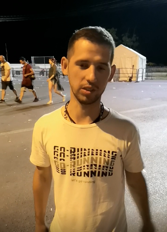 Un gălățean a decis să ajute la strângerea gunoaielor după „Zilele Galațiului” (VIDEO)