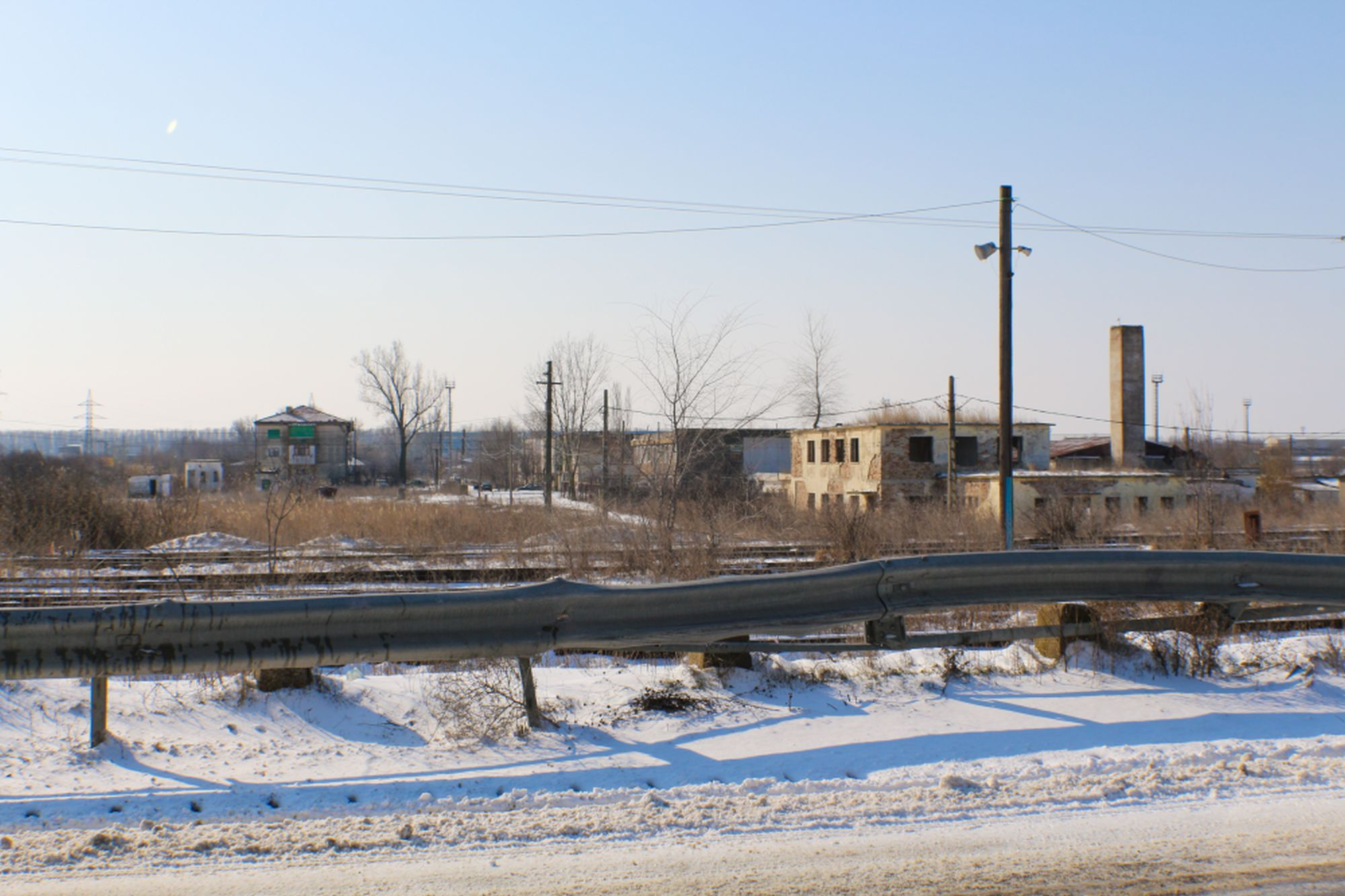 Traiul fără apă, fără lumină, fără gaze | Chiriaşii cartierului fantomă (FOTO)