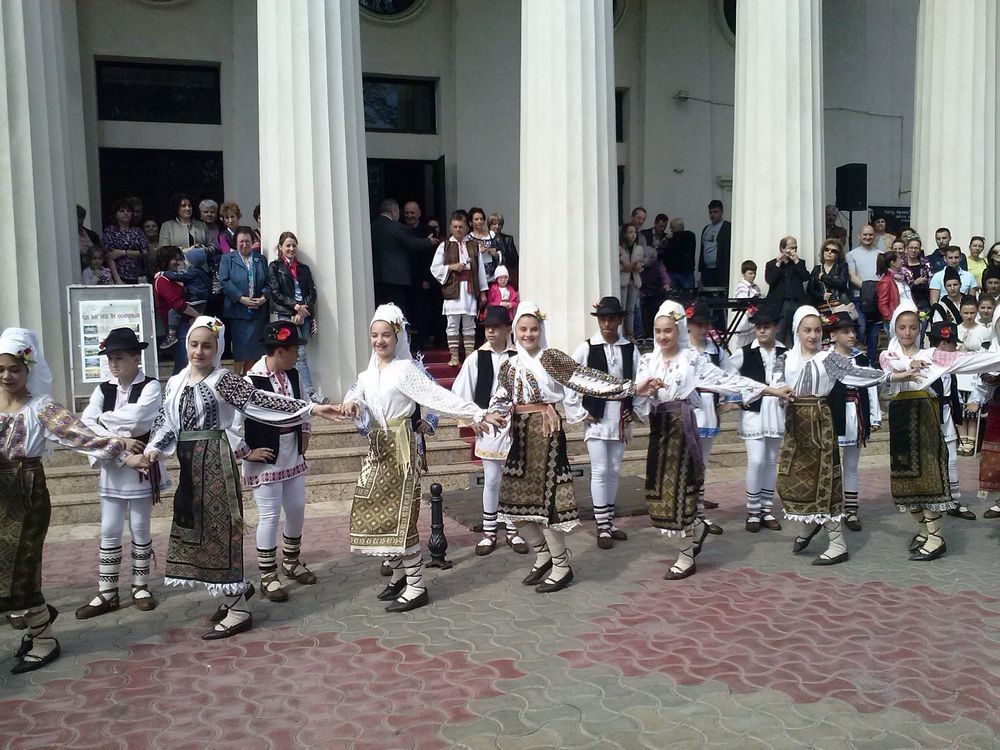 Festivalul copiilor... populari. Ne-au încântat zece ansambluri folclorice (VIDEO)
