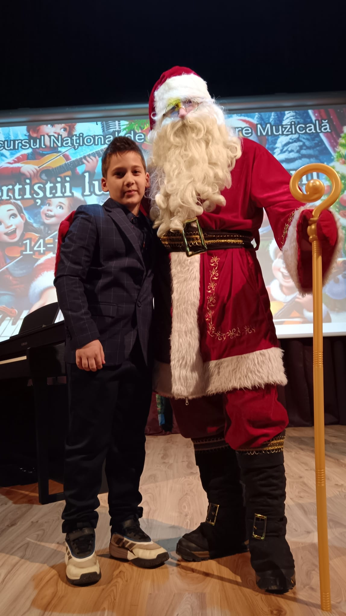 Un tânăr pianist gălățean, premiat la Brașov