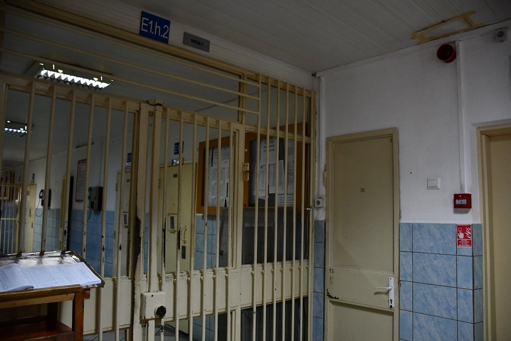 România are mai puțini deținuți, dar costuri mai mari pentru întreținerea lor