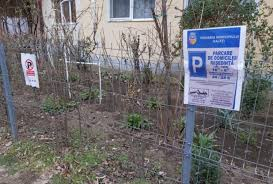 Licitaţii pentru alocarea unor locuri de parcare în Micro 20