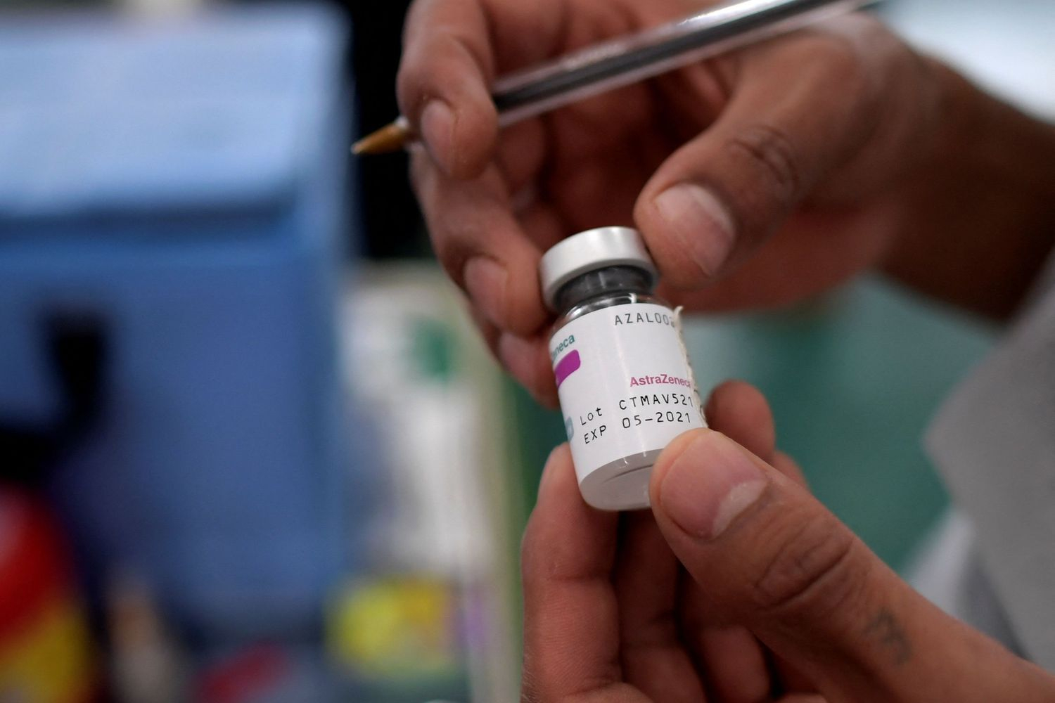 Vaccinarea cu AstraZeneca poate fi făcută și fără programare