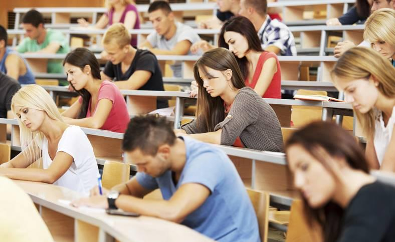 Când se dă admiterea la Masterat