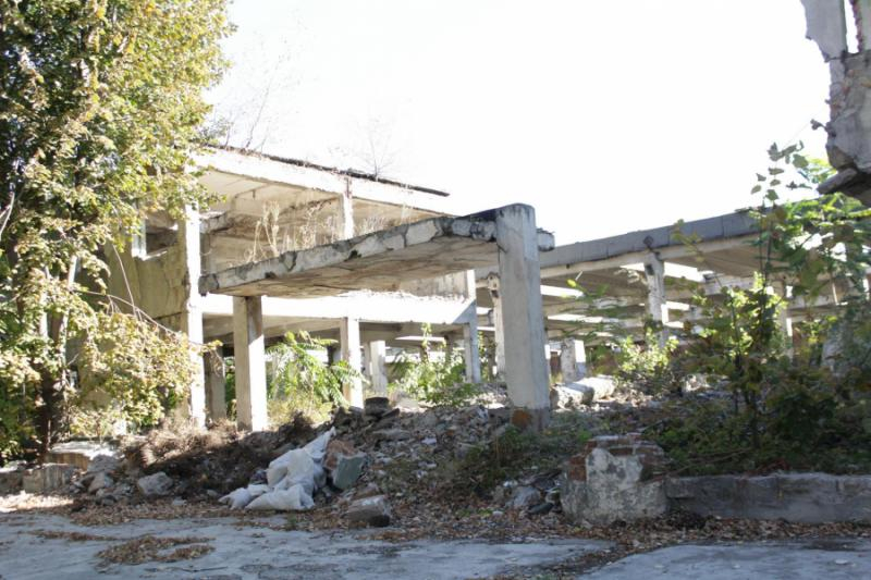 Demolăm, dar nu ce trebuie