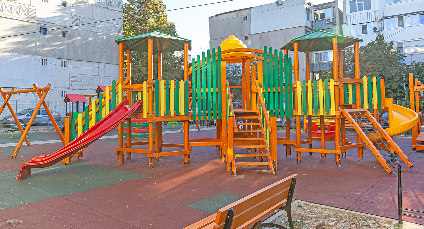 Gălățenii nu se joacă! Nu vor parcuri, vor liniște!