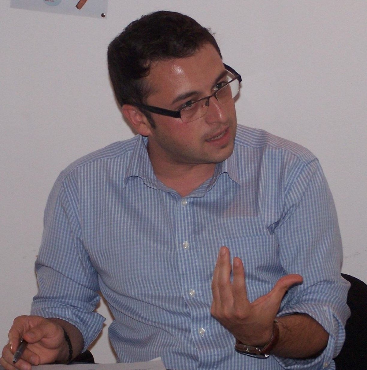 CRONICĂ DE CARTE/ Dresorul de angoase sau distopia locuită jovial