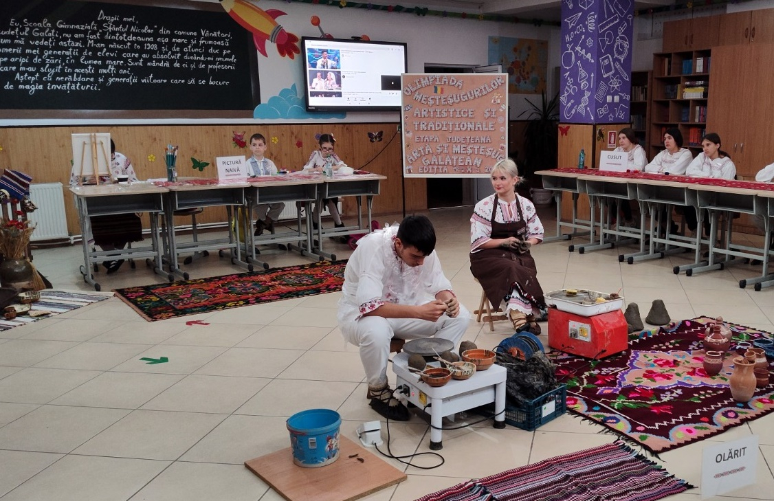 Trei elevi gălăţeni, calificaţi la Olimpiada Naţională de Meşteşuguri Tradiţionale (GALERIE FOTO şi VIDEO)