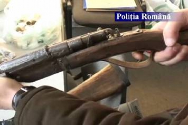 Raiul contrabandiştilor de ARME s-a mutat în nordul judeţului. Încă un TRAFICANT a fost DEPISTAT