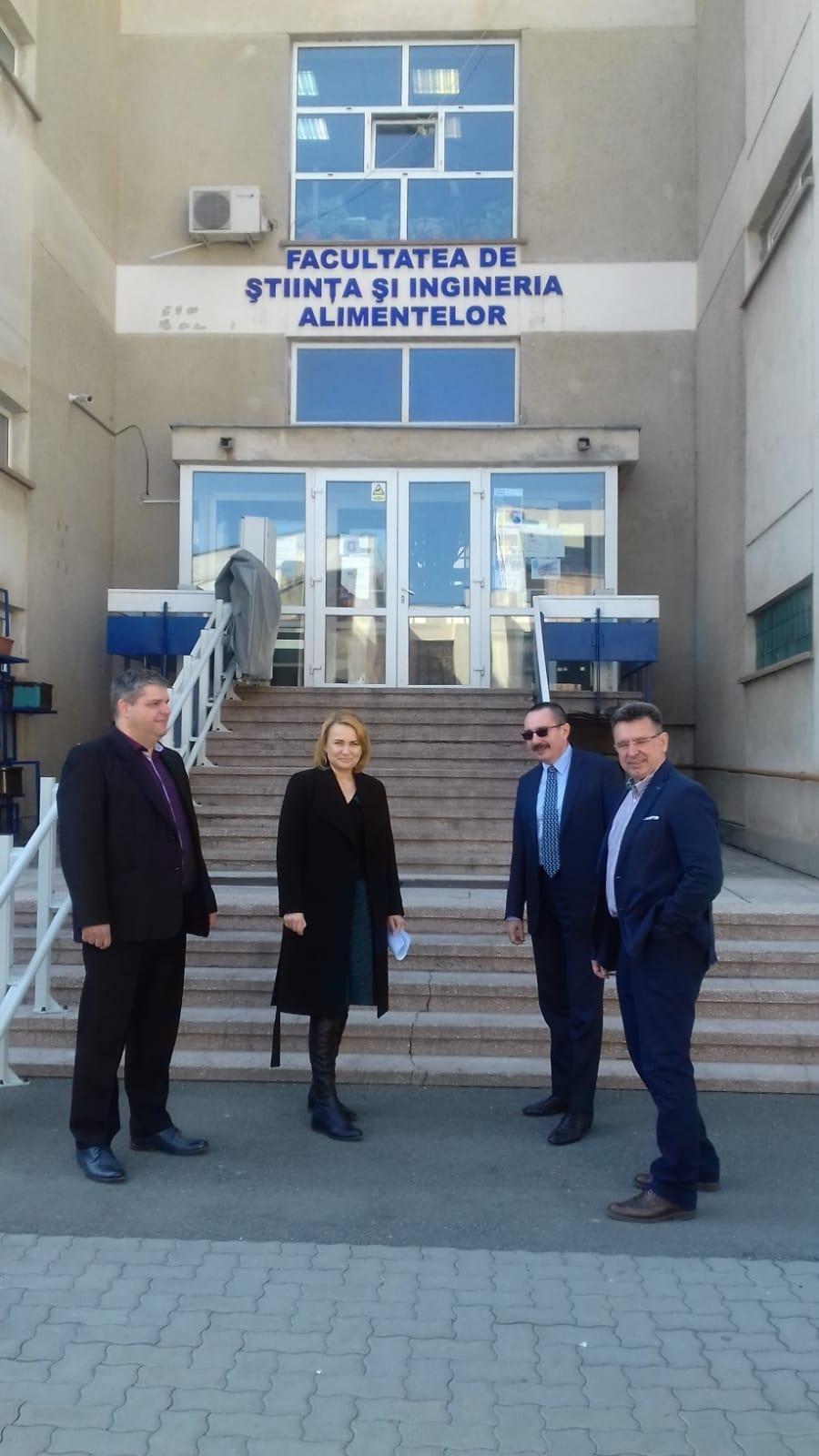 Angajatorii, interesaţi de parteneriate cu Facultatea de Industrie Alimentară